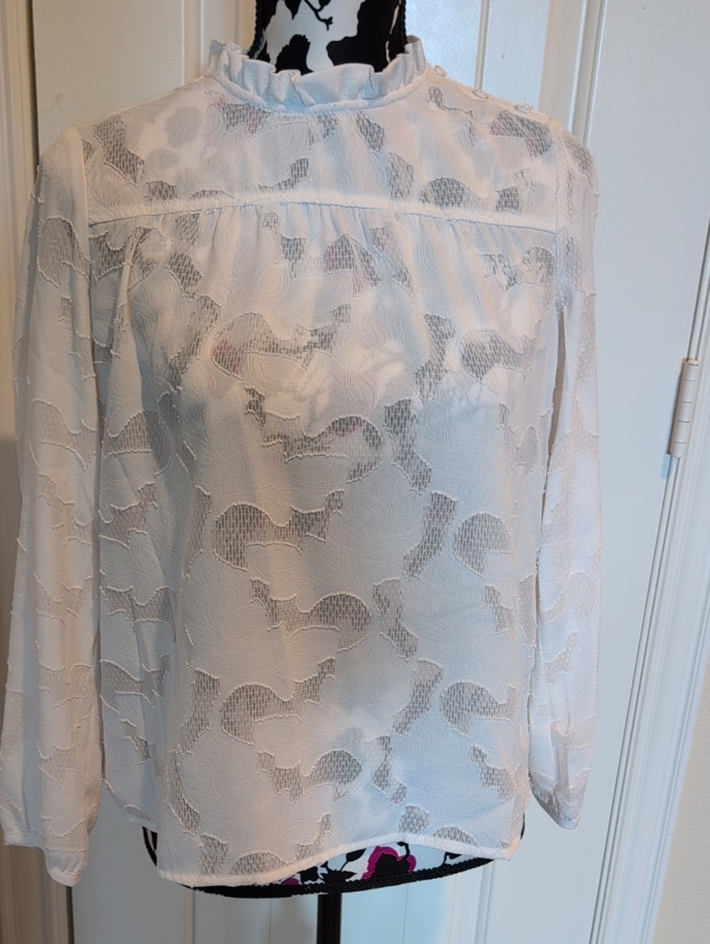 Banana Republic Off White Lace Ruffle-Trim Blouse Size PXS New With Tags